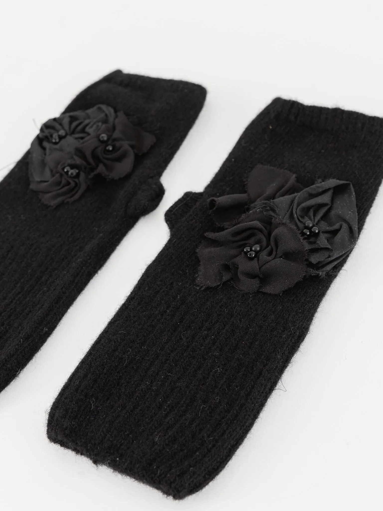 Atelier Inscrire Flower Mittens