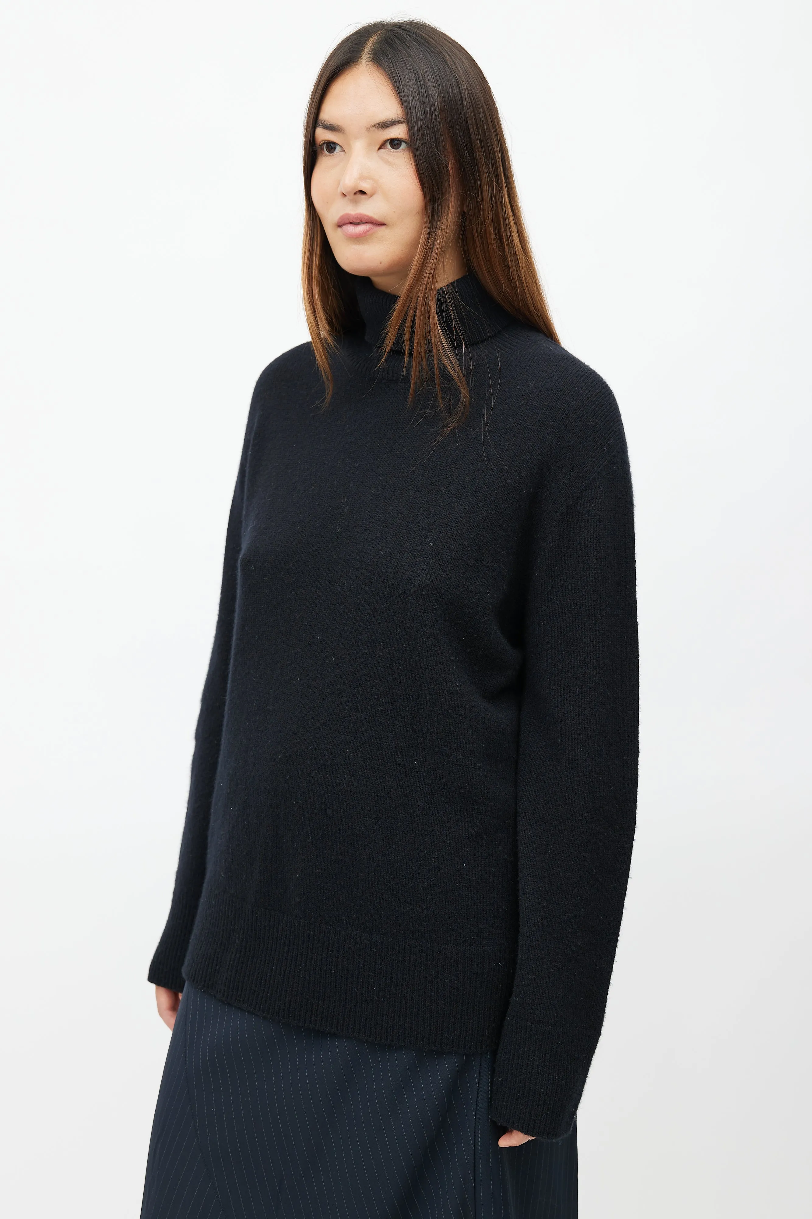 Black Wool Knit Turtleneck