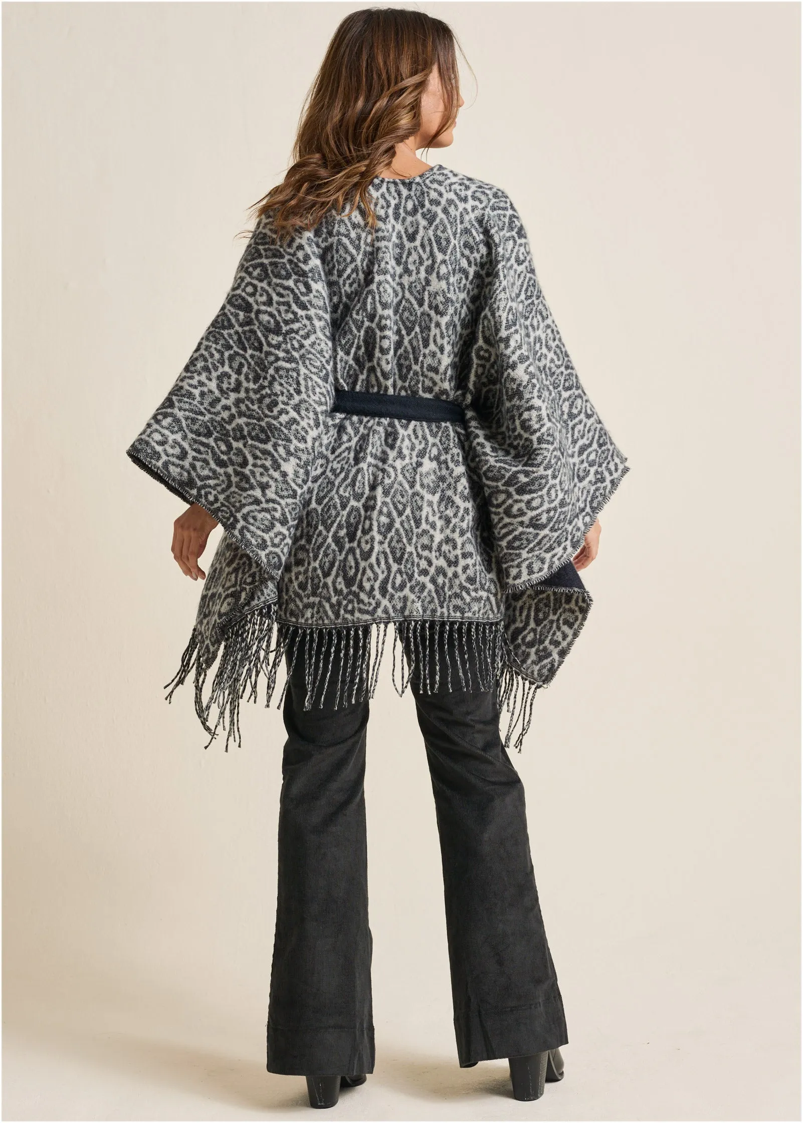 Leopard Wrap Knit Cape - Snow Leopard