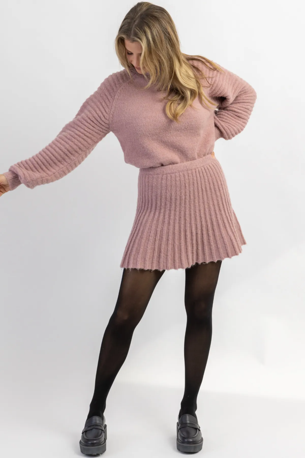 MANHATTAN MAUVE SWEATER SKIRT SET