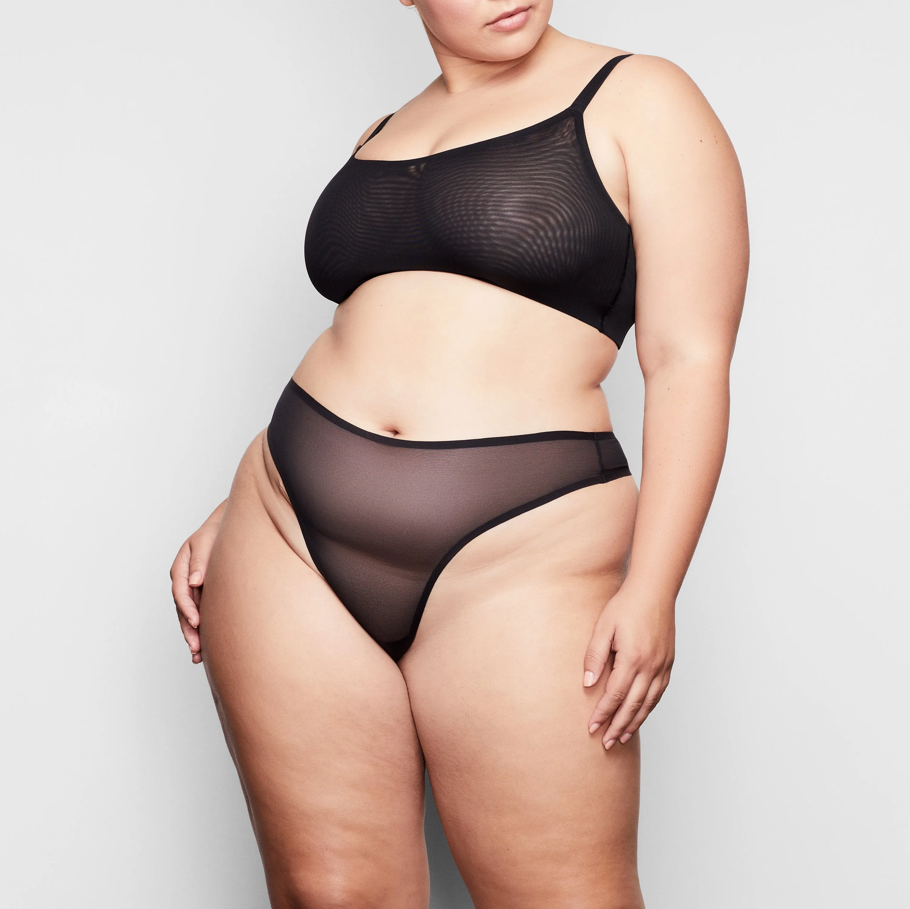 MESH BUILT UP THONG | ONYX