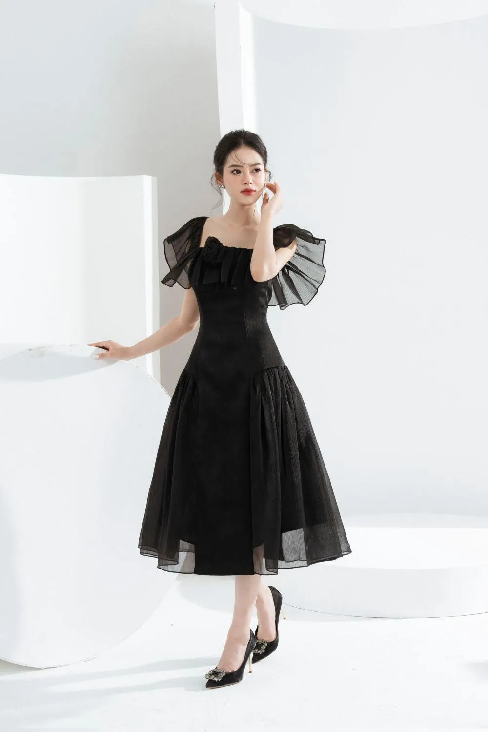 Nikita A-line Square Neck Chiffon Midi Dress