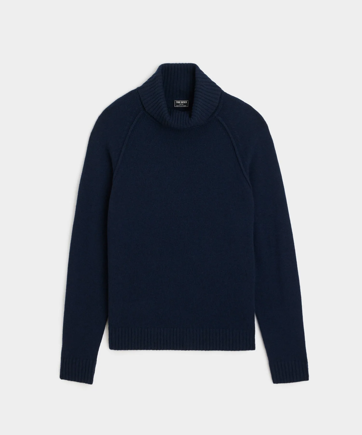 Nomad Cashmere Turtleneck in Navy