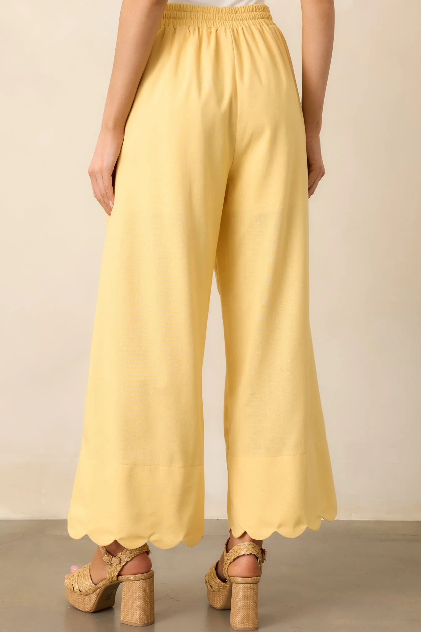 Weekend Getaway Yellow Scalloped Hem Pants