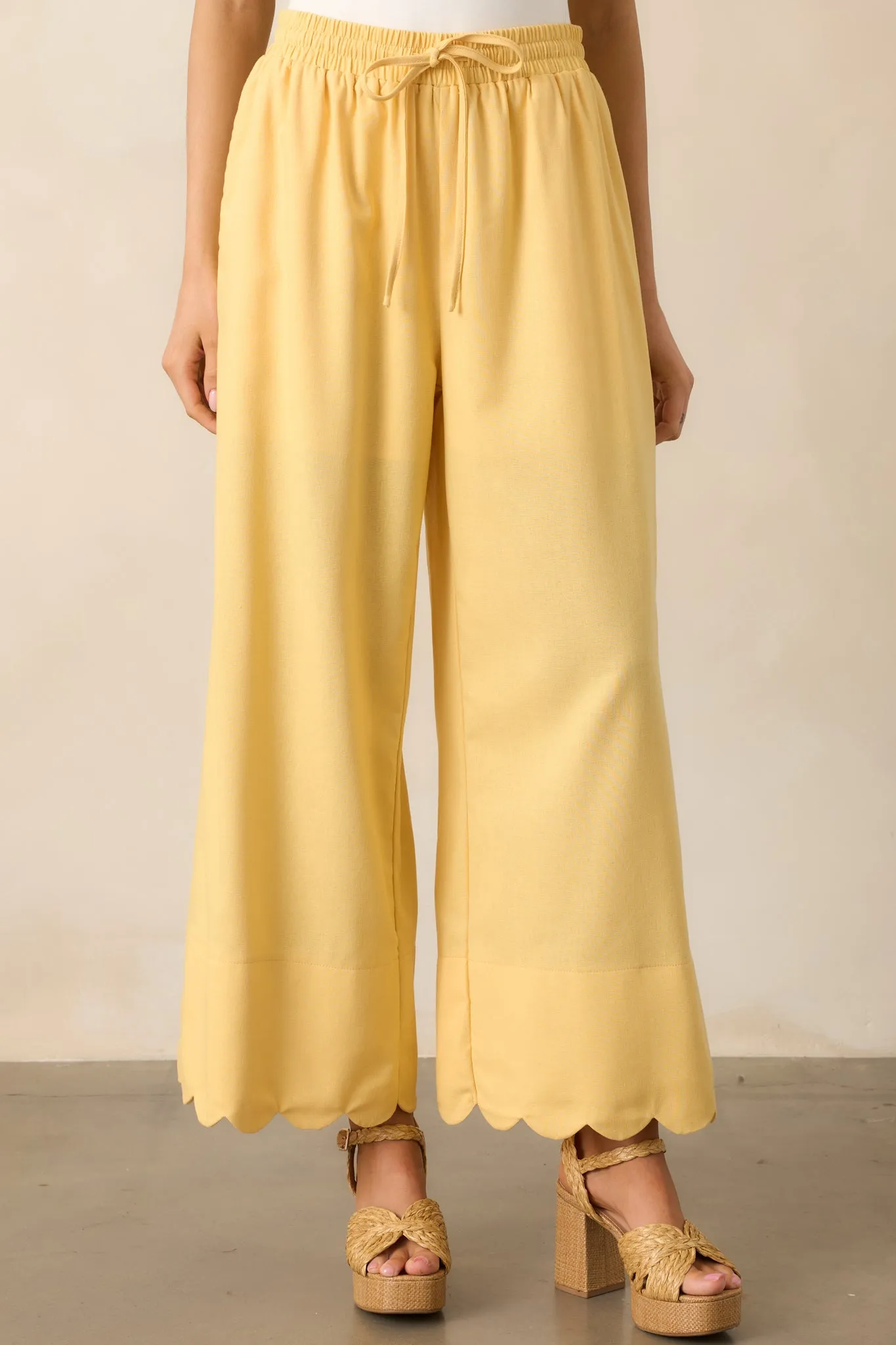 Weekend Getaway Yellow Scalloped Hem Pants